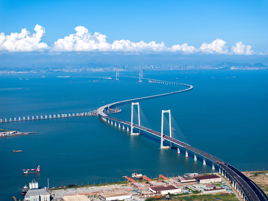 建設(shè)中的深中通道。廣東交通集團(tuán)供圖